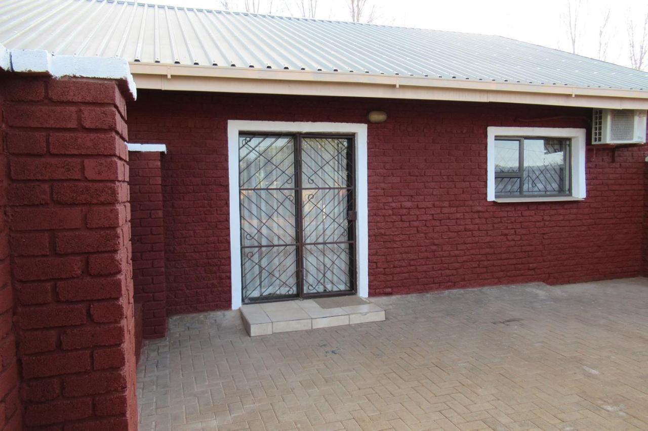 Pab-Love Guest House Kuruman Εξωτερικό φωτογραφία