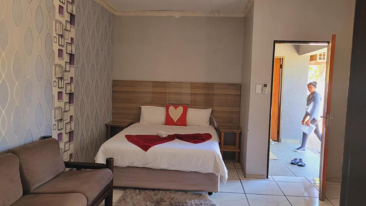 Pab-Love Guest House Kuruman Εξωτερικό φωτογραφία